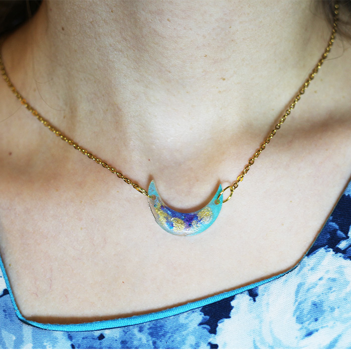 آموزش ساخت گل سر رزینی | راهنمای کامل همراه با نکات رنگ‌آمیزی رزین اپوکسی